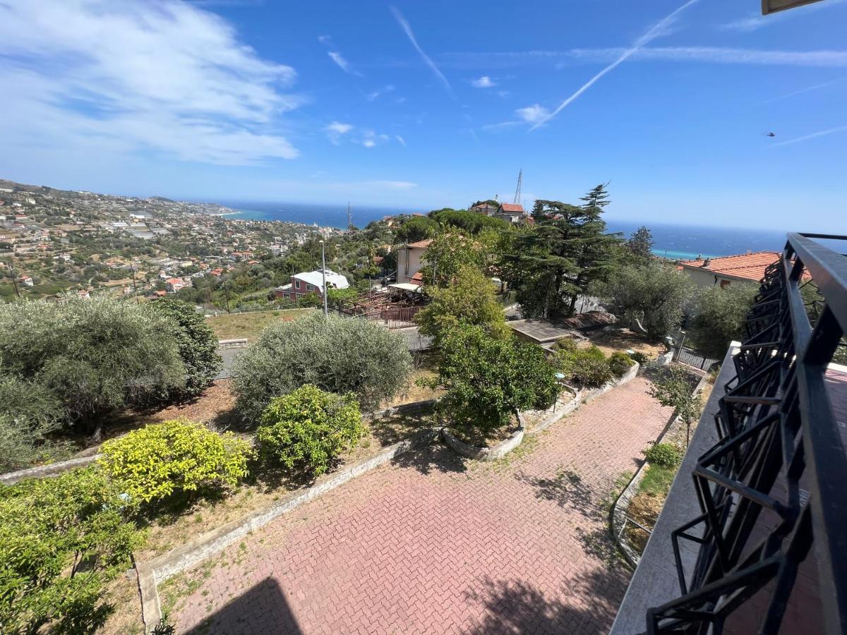 Villa In Collina Vista Mare Санремо Екстер'єр фото